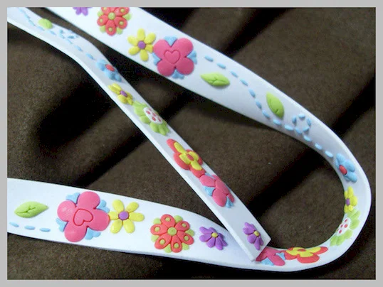 Embossed Custom Clothing Patches , Pvc Rubber Labels wiht Sew-On Badge Type