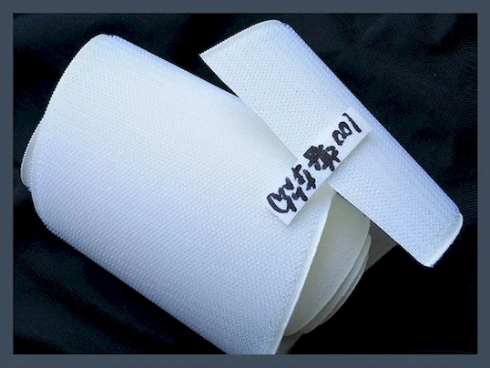 Fine and soft hook magic tape