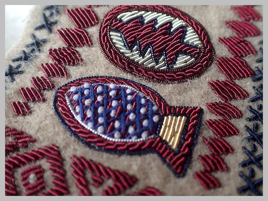Hand Made Embroidery Designs Patches , Military Uniforms Emboired Patches